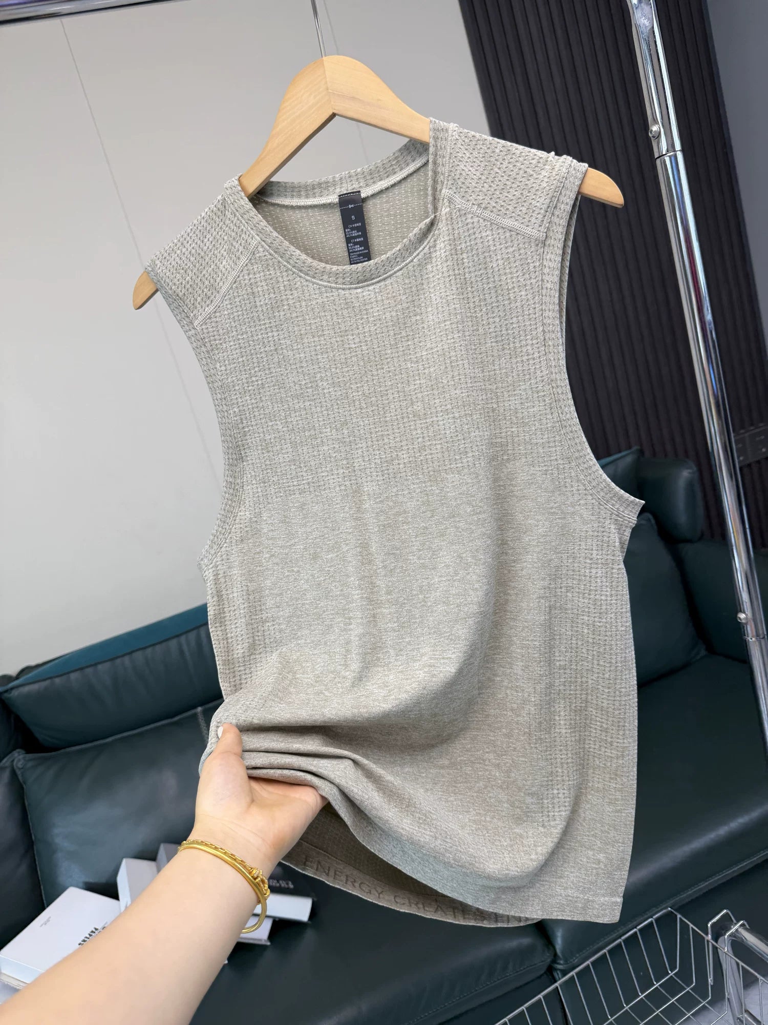 Mesh knitted fabric! Quick dry high bounce! Summer men's foreign trade moisture wicking and sweat wicking sports versatile sleeveless vest