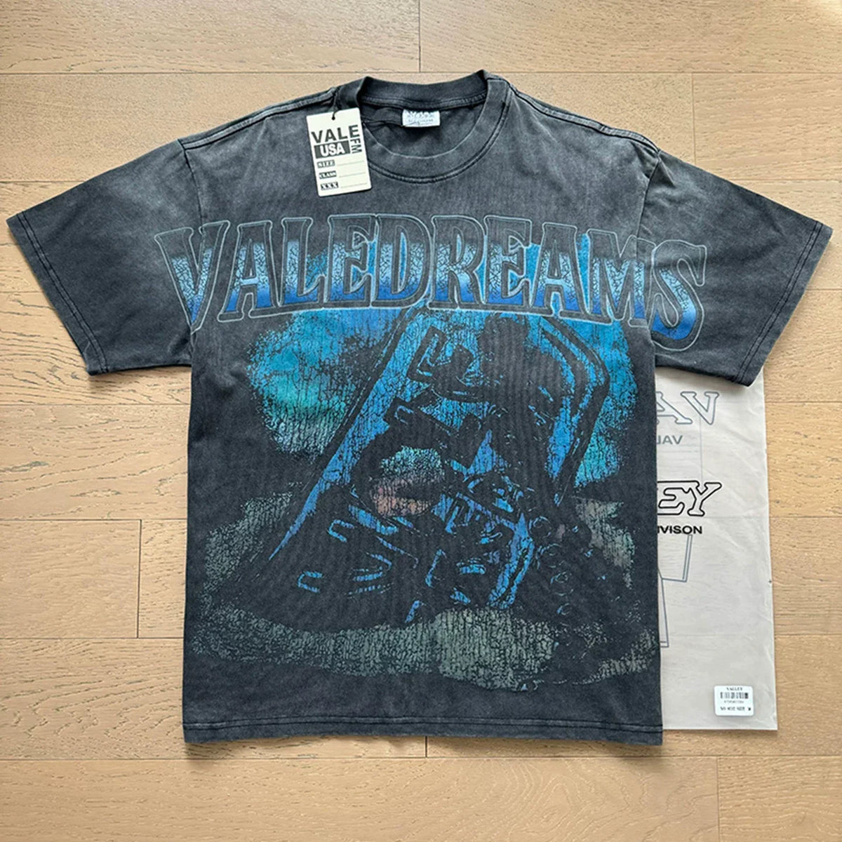Vale Dreams Blue Graphic T-Shirt Washed Black