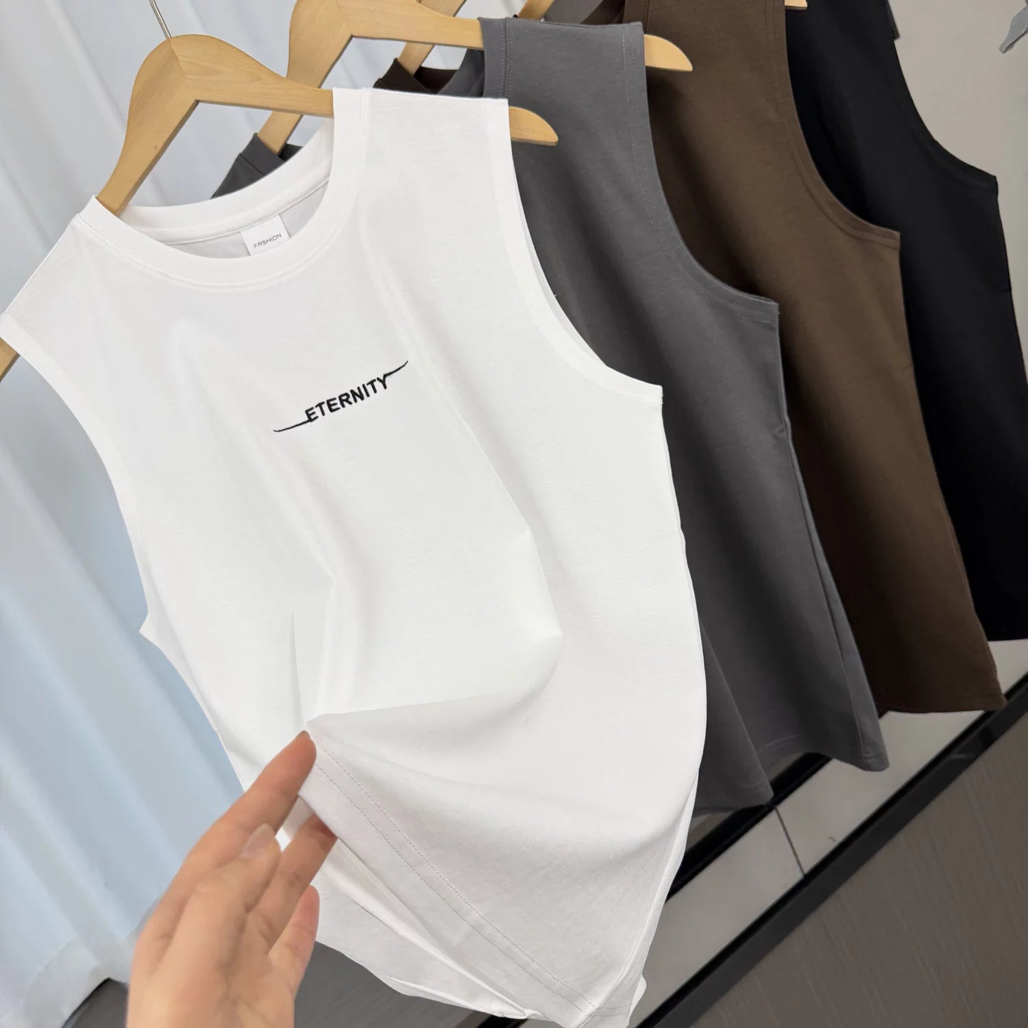 Don't miss it! Moisture absorbing and breathable! Foreign trade men's summer cool skin friendly sports casual vest sleeveless T-shirt