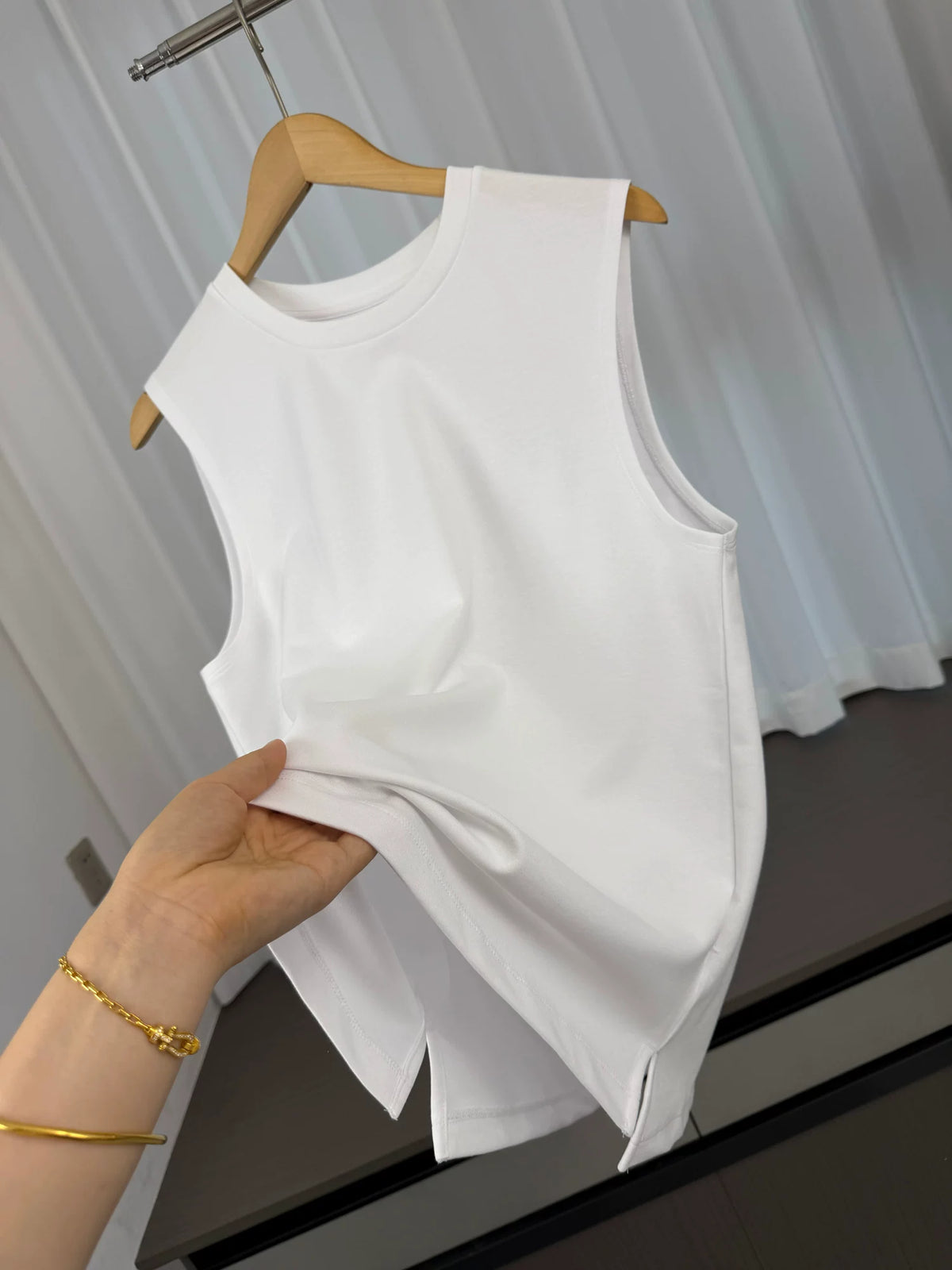 Wearing clothes is not stuffy! Skin friendly and breathable! Foreign trade men's summer simple and versatile sleeveless casual short sleeved vest trend
