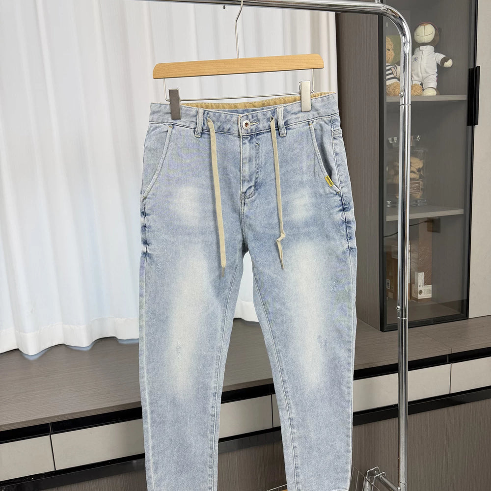 H remaining orders! Wash with water to make it old! Soft and comfortable! Spring and summer men's foreign trade fashion casual nine quarter jeans