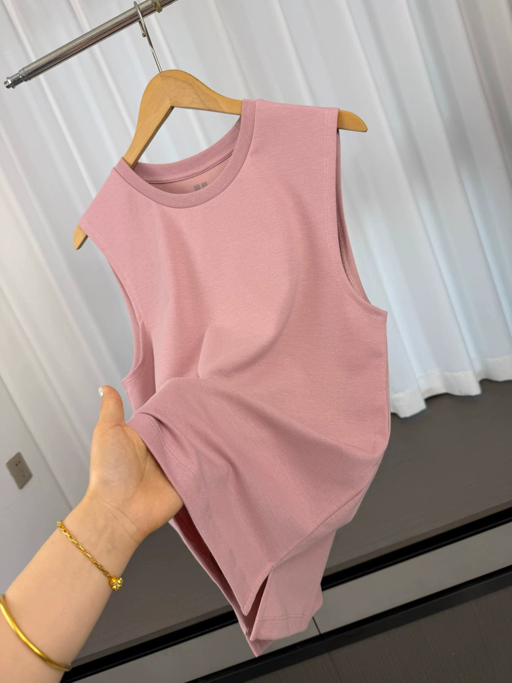 Wearing clothes is not stuffy! Skin friendly and breathable! Foreign trade men's summer simple and versatile sleeveless casual short sleeved vest trend