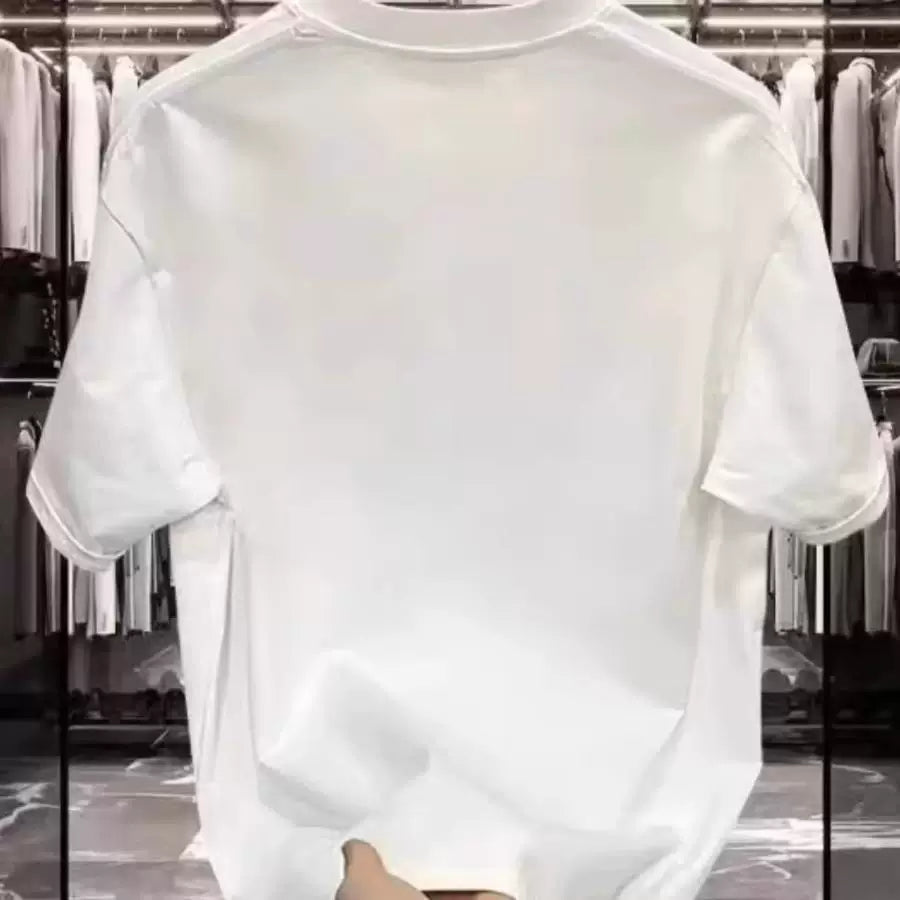 Overseas orders have been withdrawn from foreign trade, and the remaining stock has been withdrawn. The design is trendy and heavyweight, with pure cotton short sleeved T-shirts for men and women in loose sizes