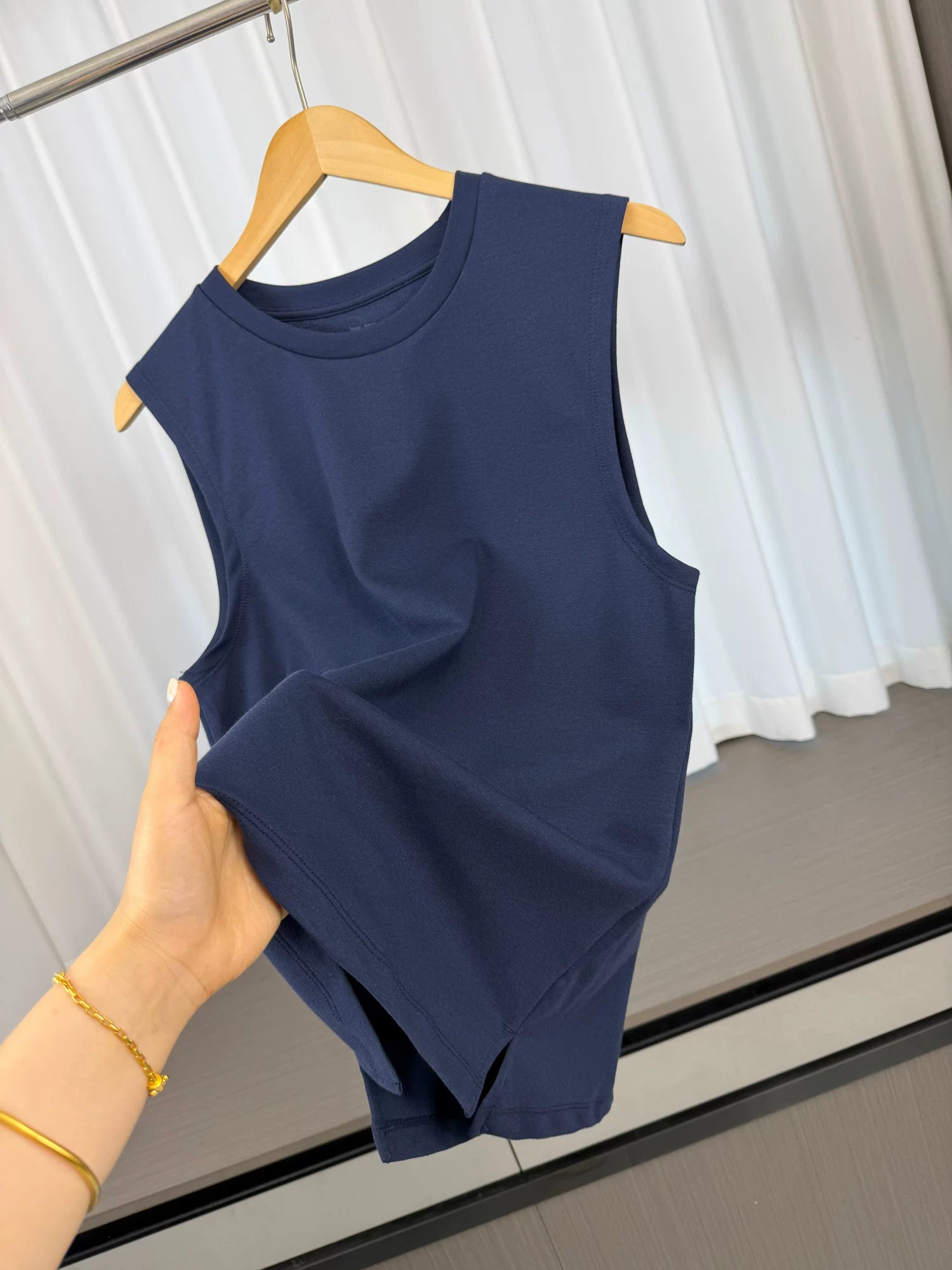 Wearing clothes is not stuffy! Skin friendly and breathable! Foreign trade men's summer simple and versatile sleeveless casual short sleeved vest trend