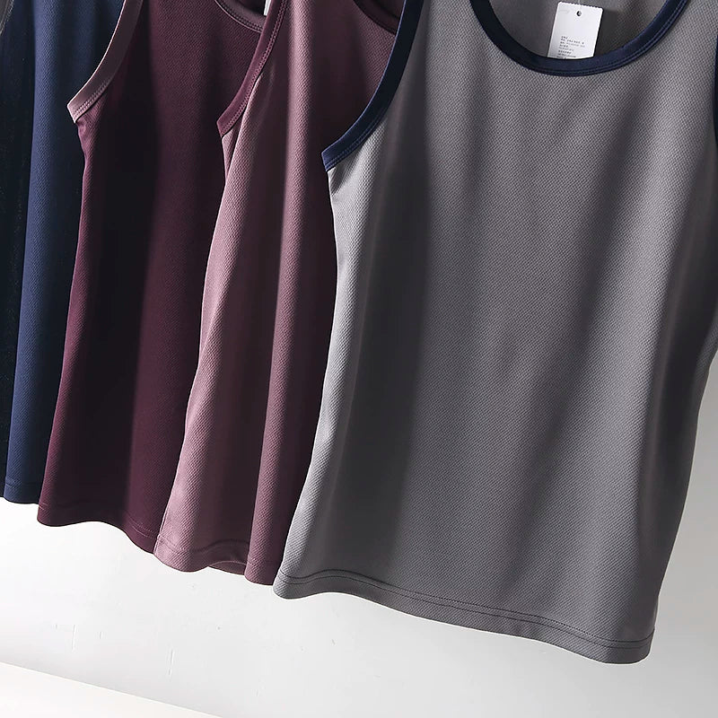 Cabbage leakage price! Breathable fabric with sparse pores! Foreign trade men's summer sports and leisure quick drying vest sweatshirt trend
