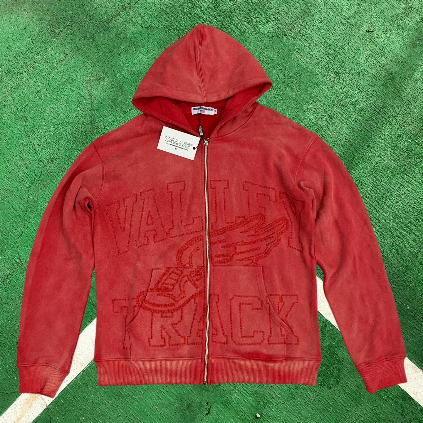 Vale Forever Vintage Wash Graphic Full-Zip Hoodie (Red / Valley Track)