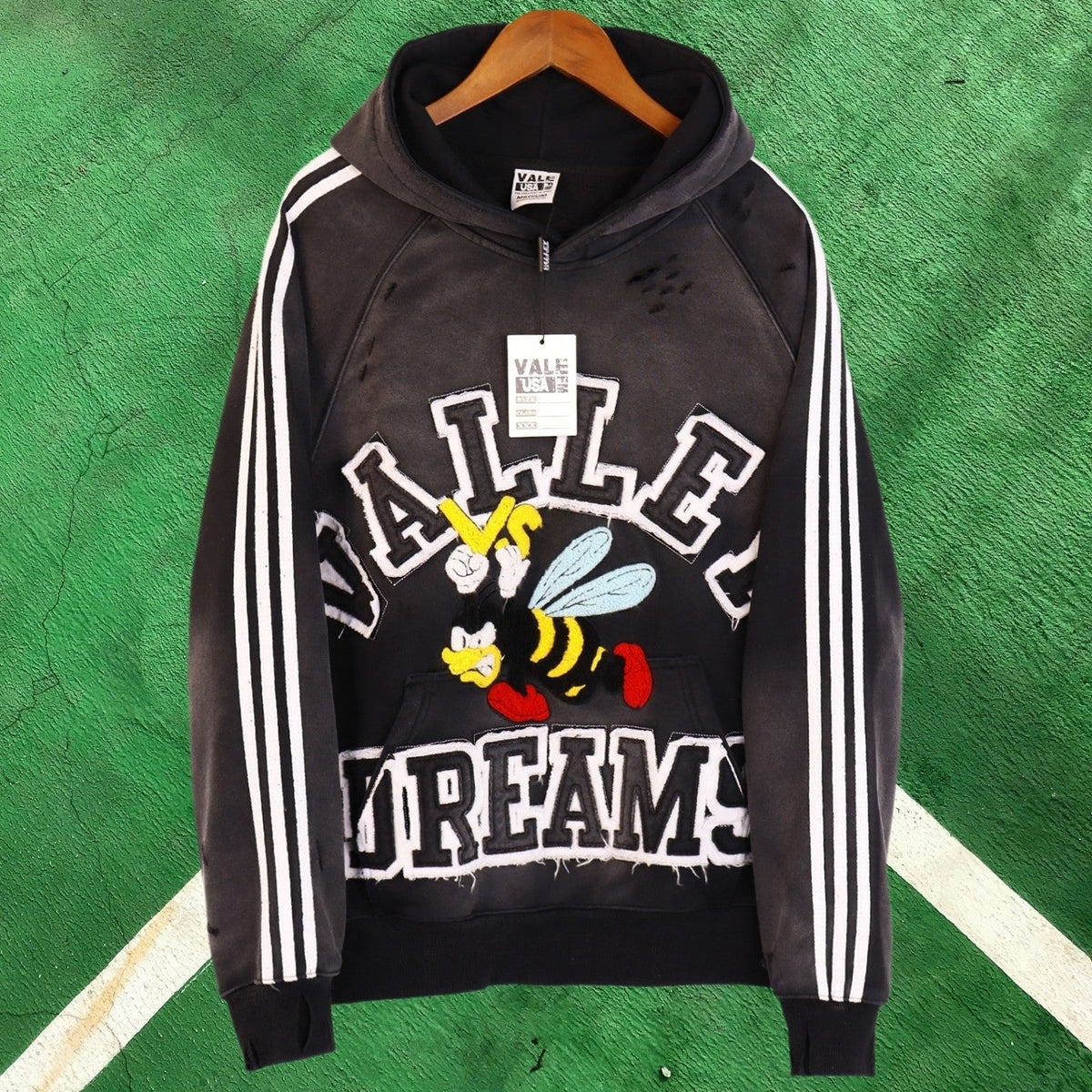 Vale Forever Vintage Sport Graphic Pullover Hoodie (Black / Bee Applique & Striped Sleeves)