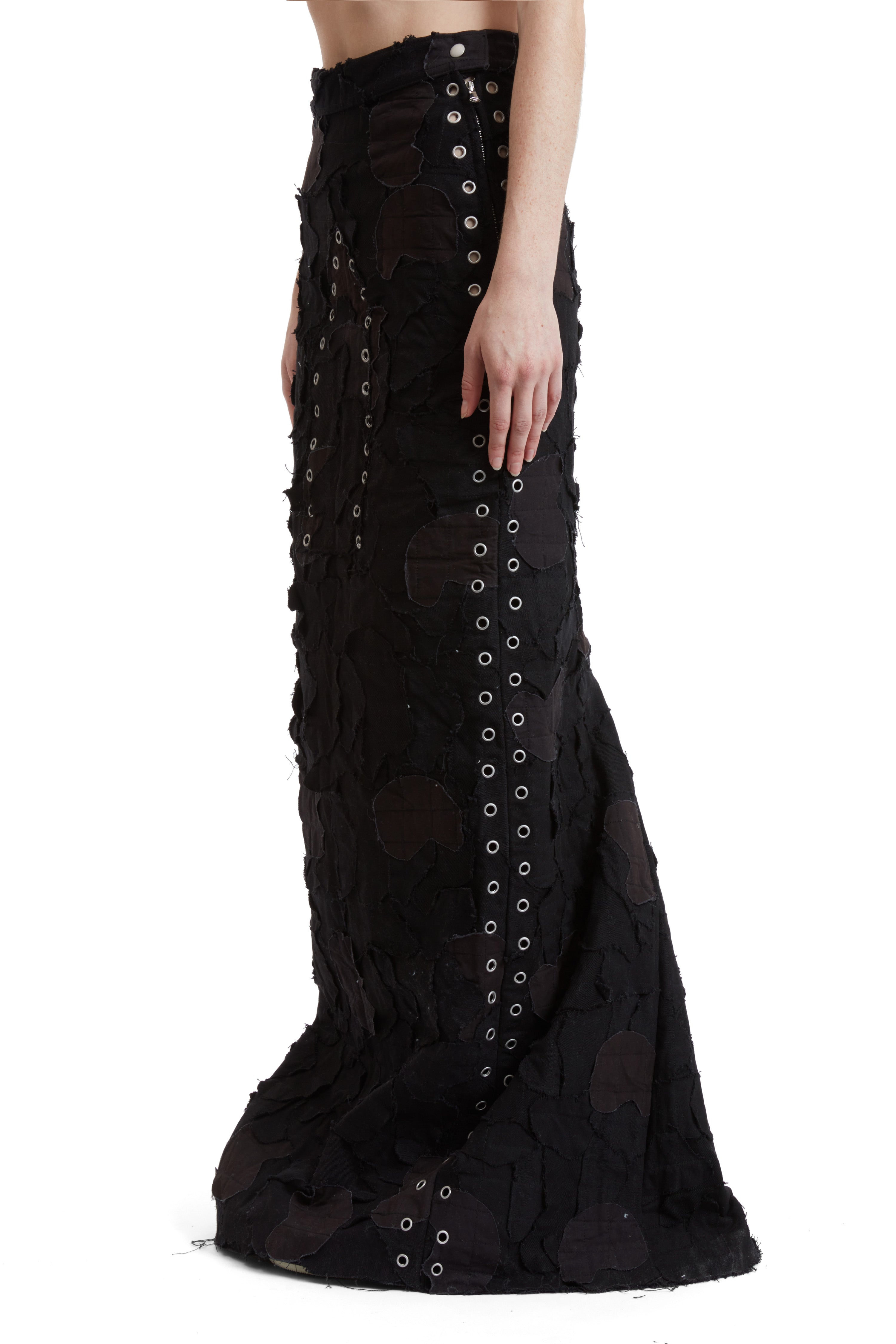 GROMMET ARCH SKIRT