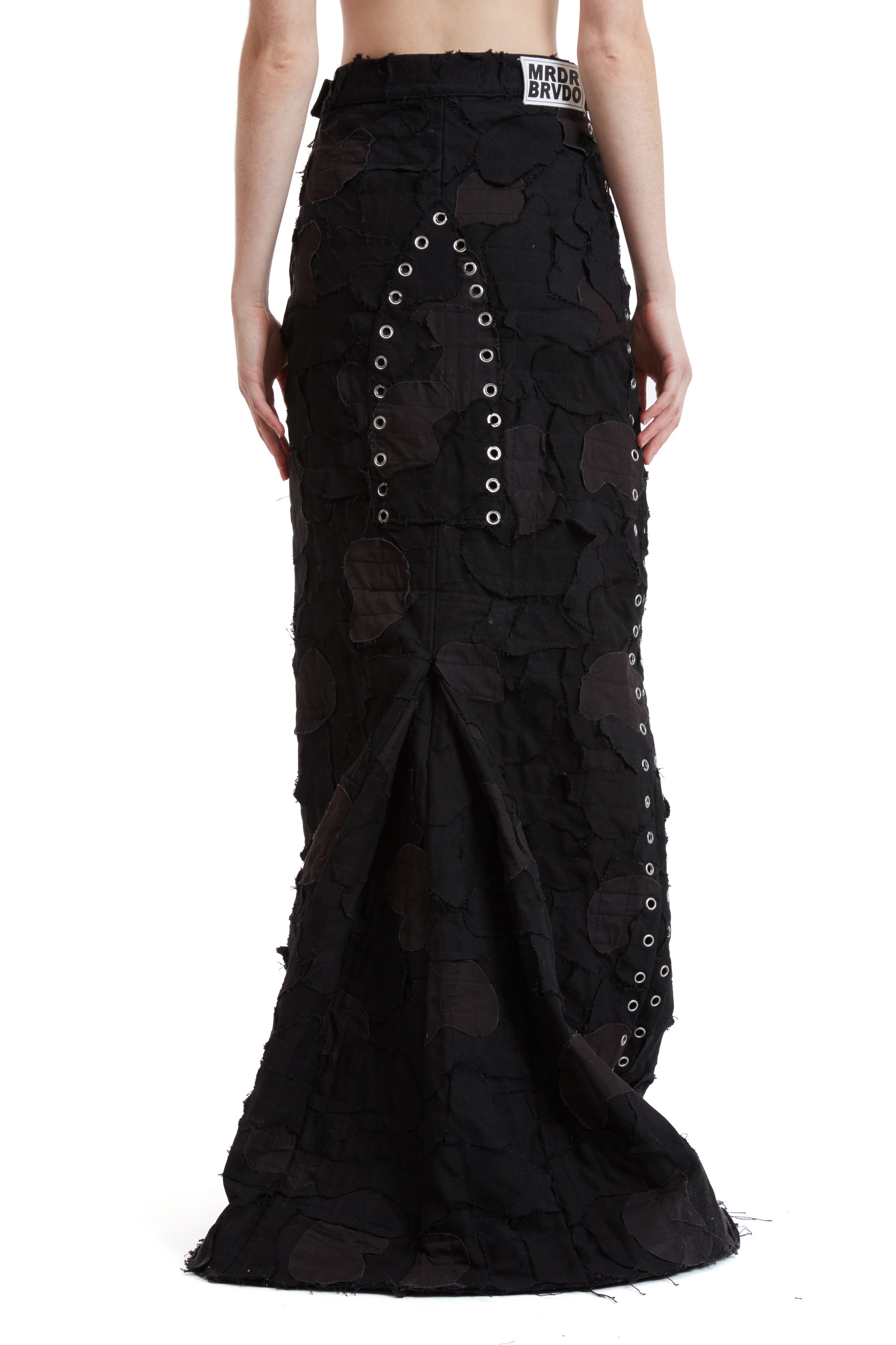 GROMMET ARCH SKIRT